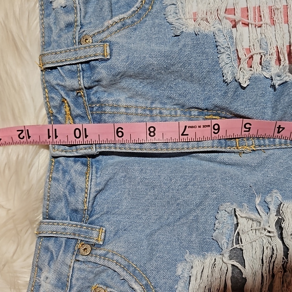 Soundgirl | Distressed High Waisted Jean Shorts - Picture 5 of 6